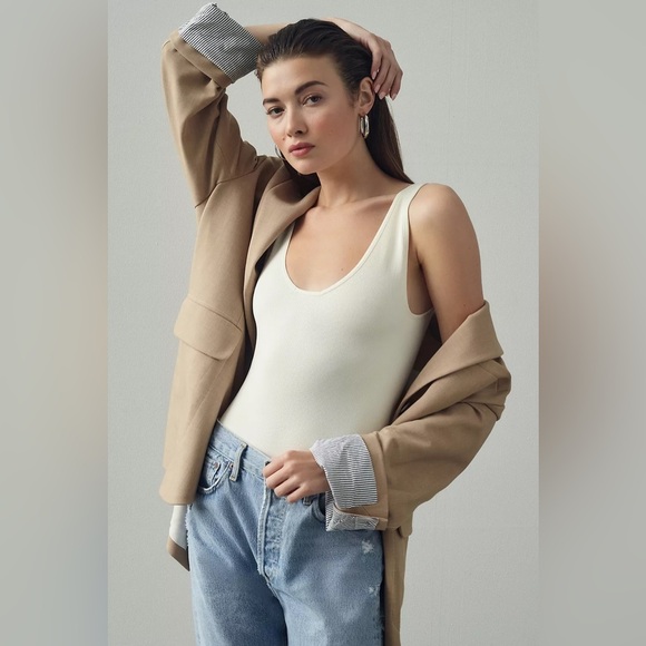 By Anthropologie Seamless Deep-V
Bodysuit - Picture 1 of 8